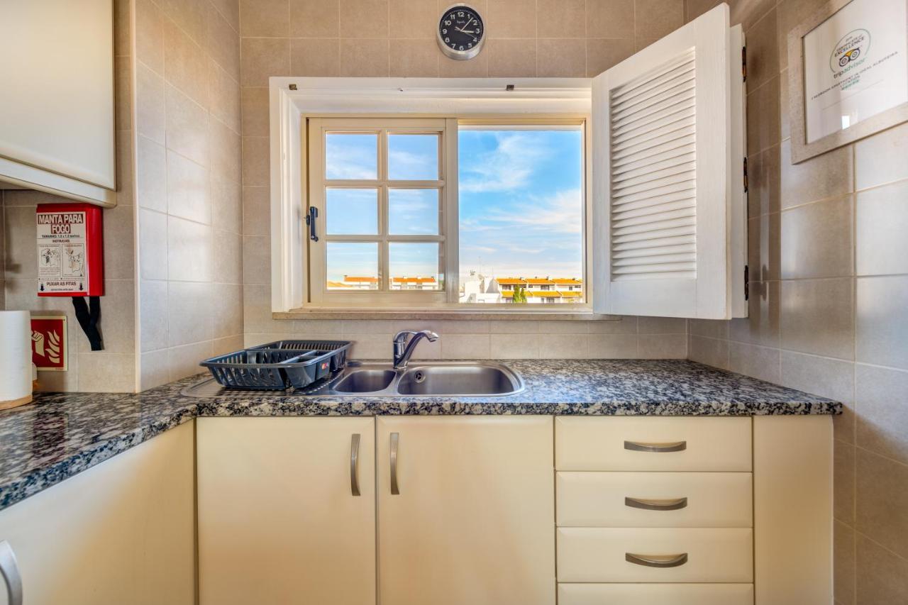 Algarsun - Idealy Situated Holiday Apartment With All Modern Comfort Albufeira Luaran gambar